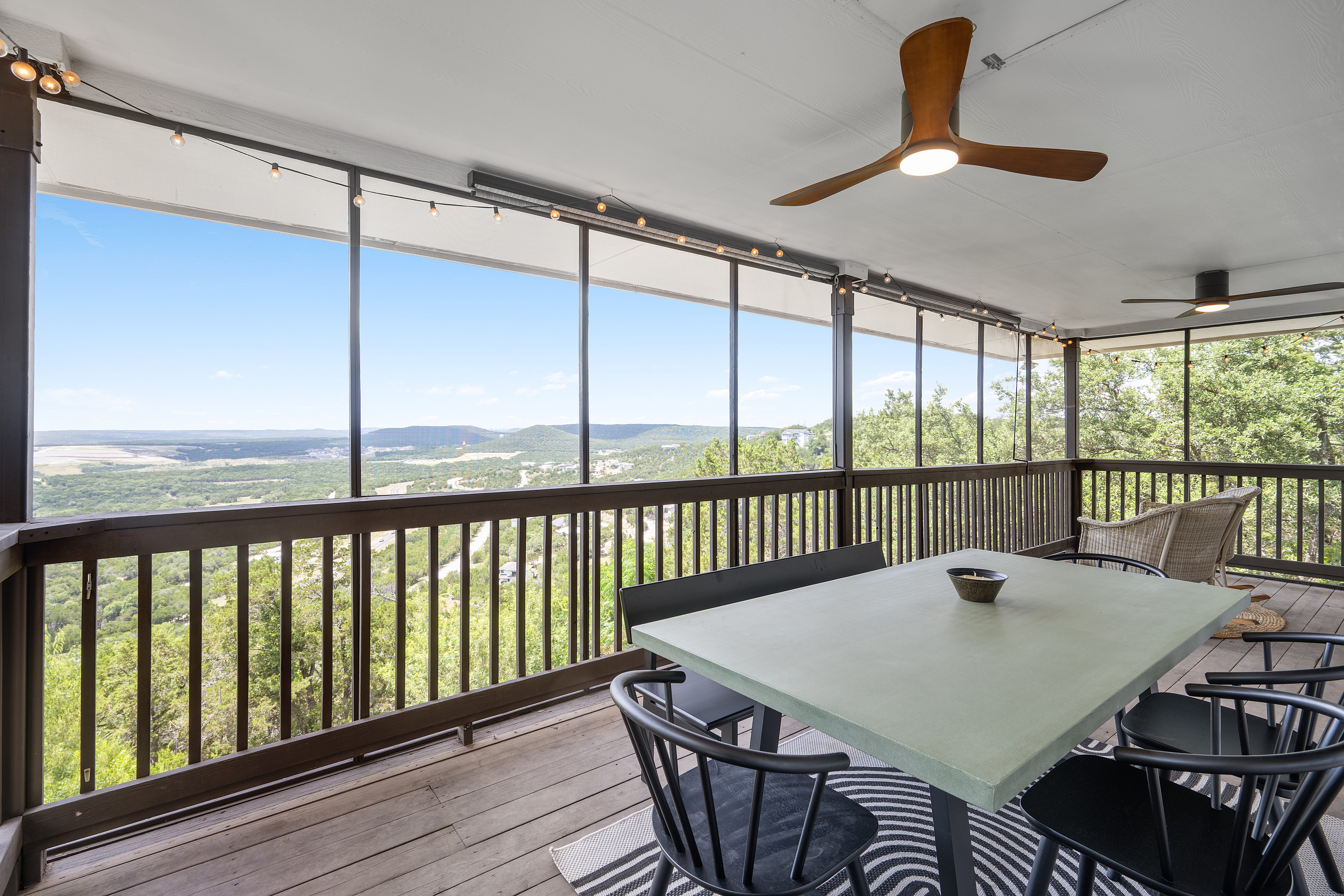 8414 Bronco Buster Trail, Lago Vista, TX 78645